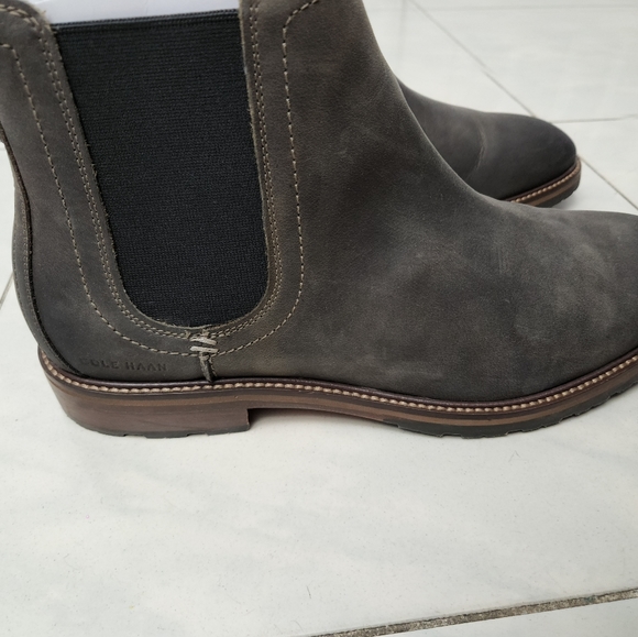 Brand New In Box Cole Haan Men's Chelsea Boot Size 9 Black Olive - Picture 3 of 12